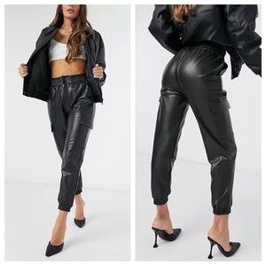 abercrombie & fitch - vegan leather cargo jogger pants high-rise pockets black